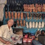 jualan sepatu sandal pasar malam